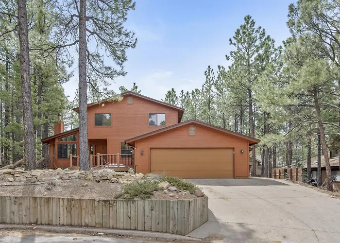 Spacious Retreat With Ping Pong And Playset Willa *