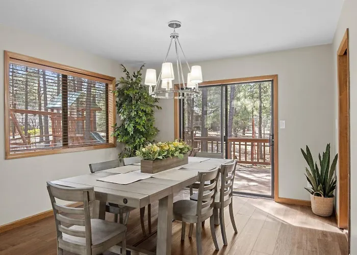 Willa Spacious Retreat With Ping Pong And Playset Flagstaff
