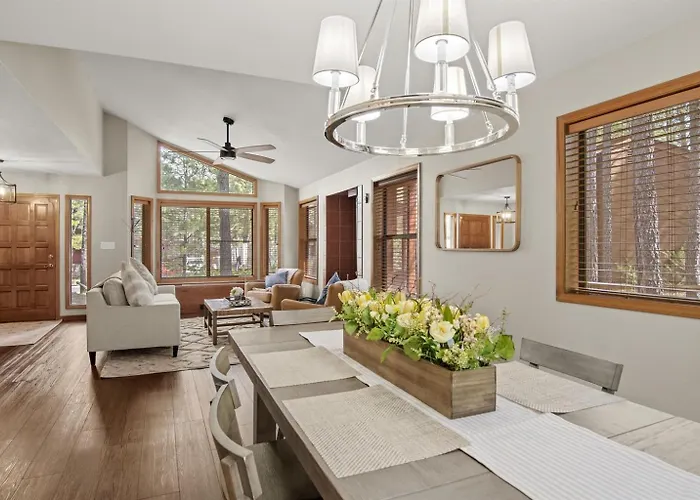 Spacious Retreat With Ping Pong And Playset Willa *