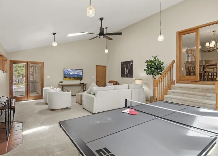 Spacious Retreat With Ping Pong And Playset Willa Flagstaff