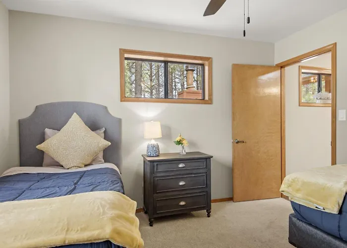 Willa Spacious Retreat With Ping Pong And Playset *
