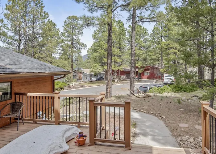 Spacious Retreat With Ping Pong And Playset Willa Flagstaff